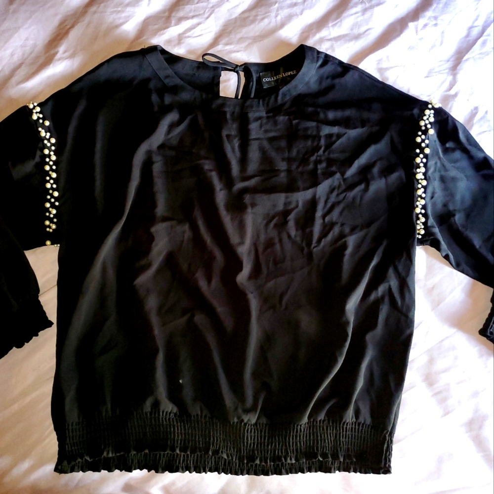 Coleen Lopez Pearl accented black shirt XL